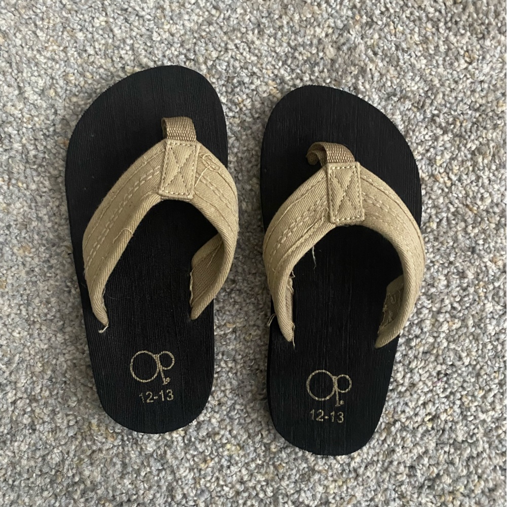 Kids sandals